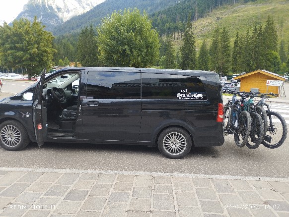 Fahrzeugbild von Taxi