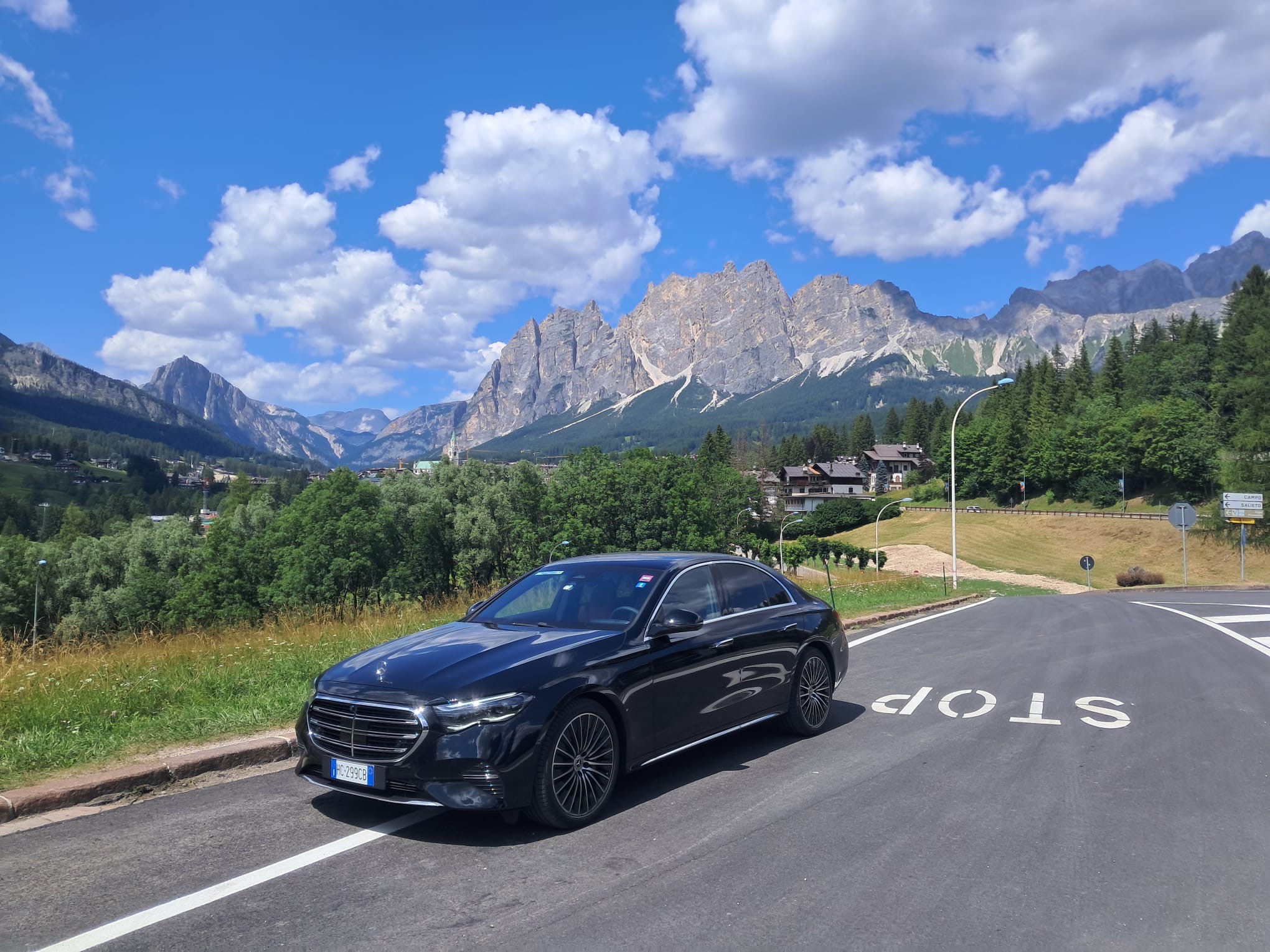 Vehicle image of giovanni