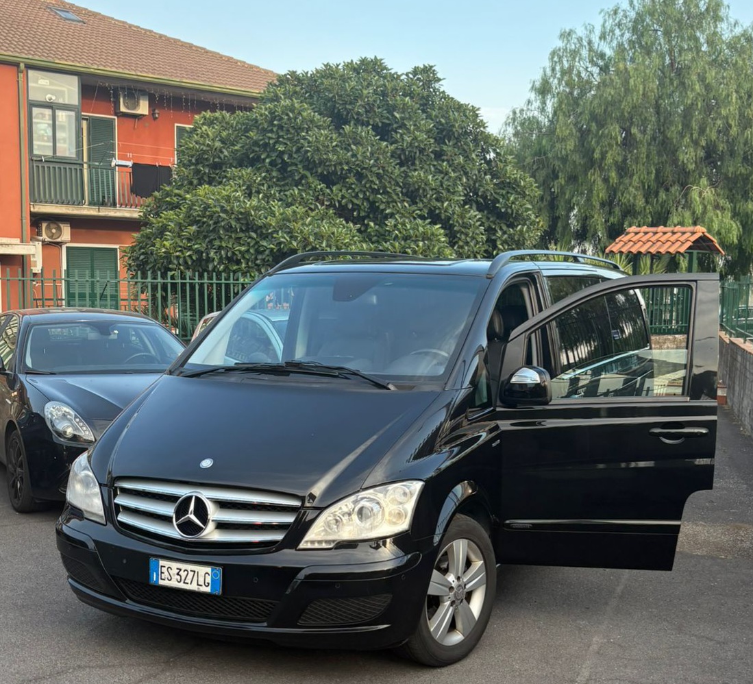 Vehicle image of Carmelo