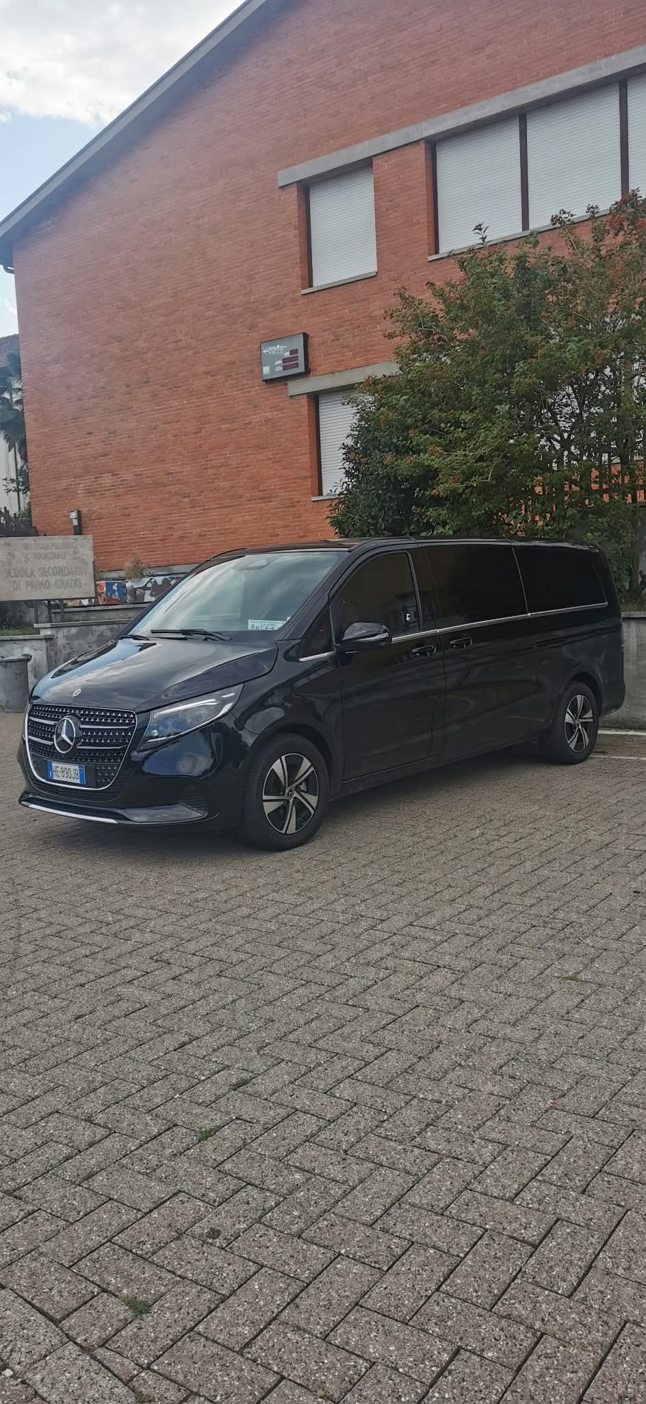 Vehicle image of Nicola