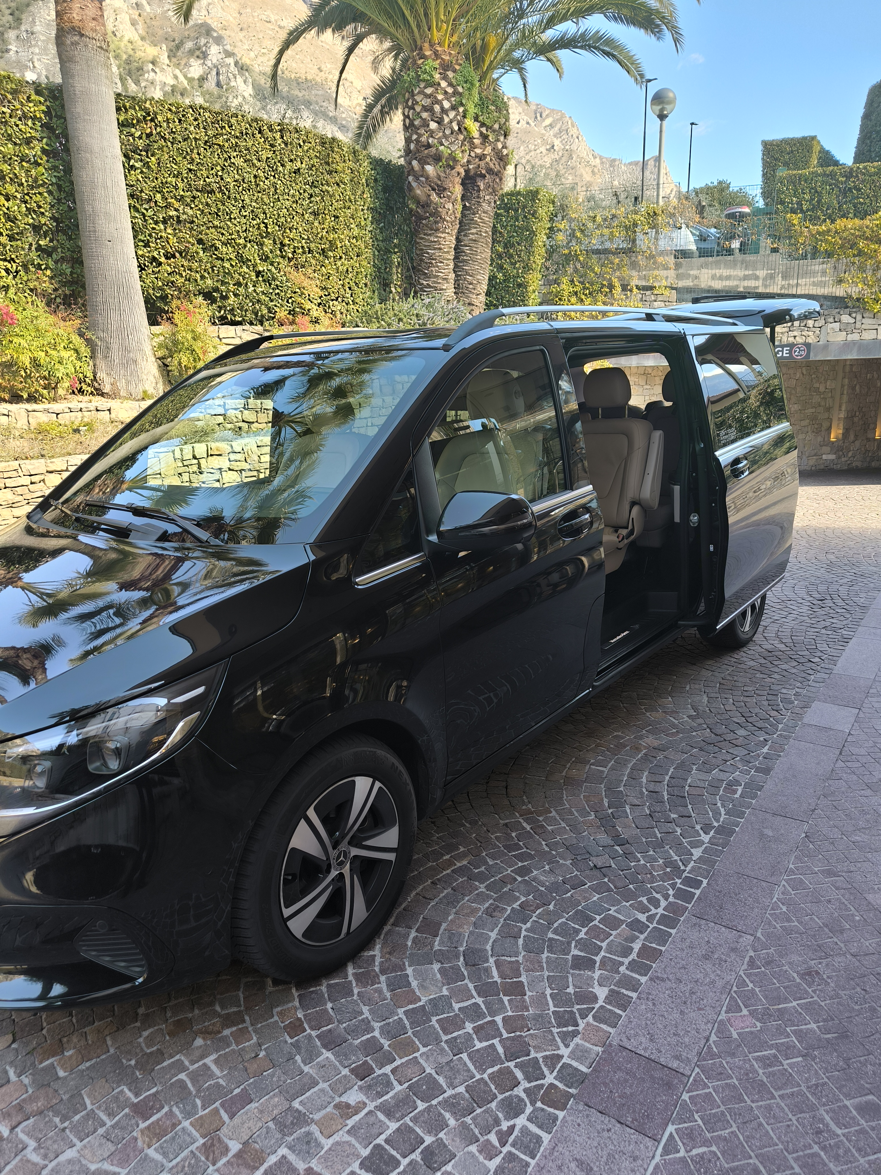 Vehicle image of Ahmed