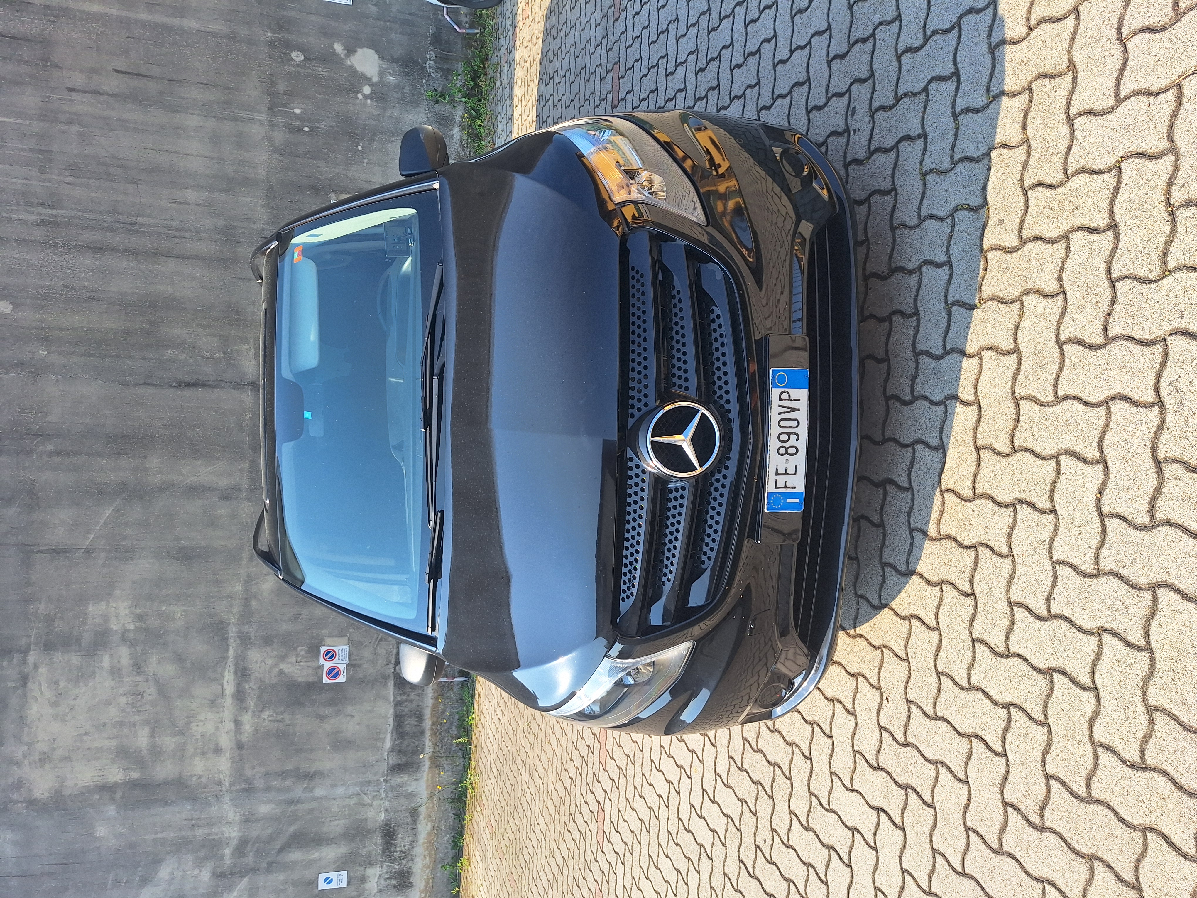Vehicle image of Antonio