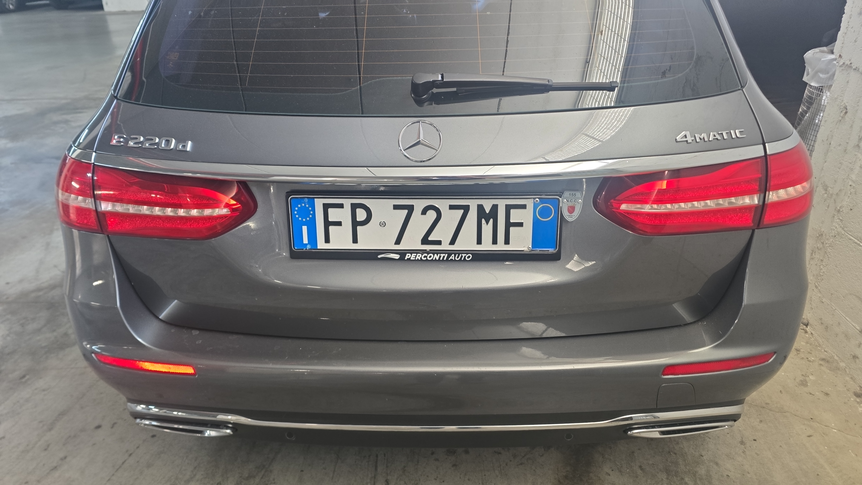 Vehicle image of gino