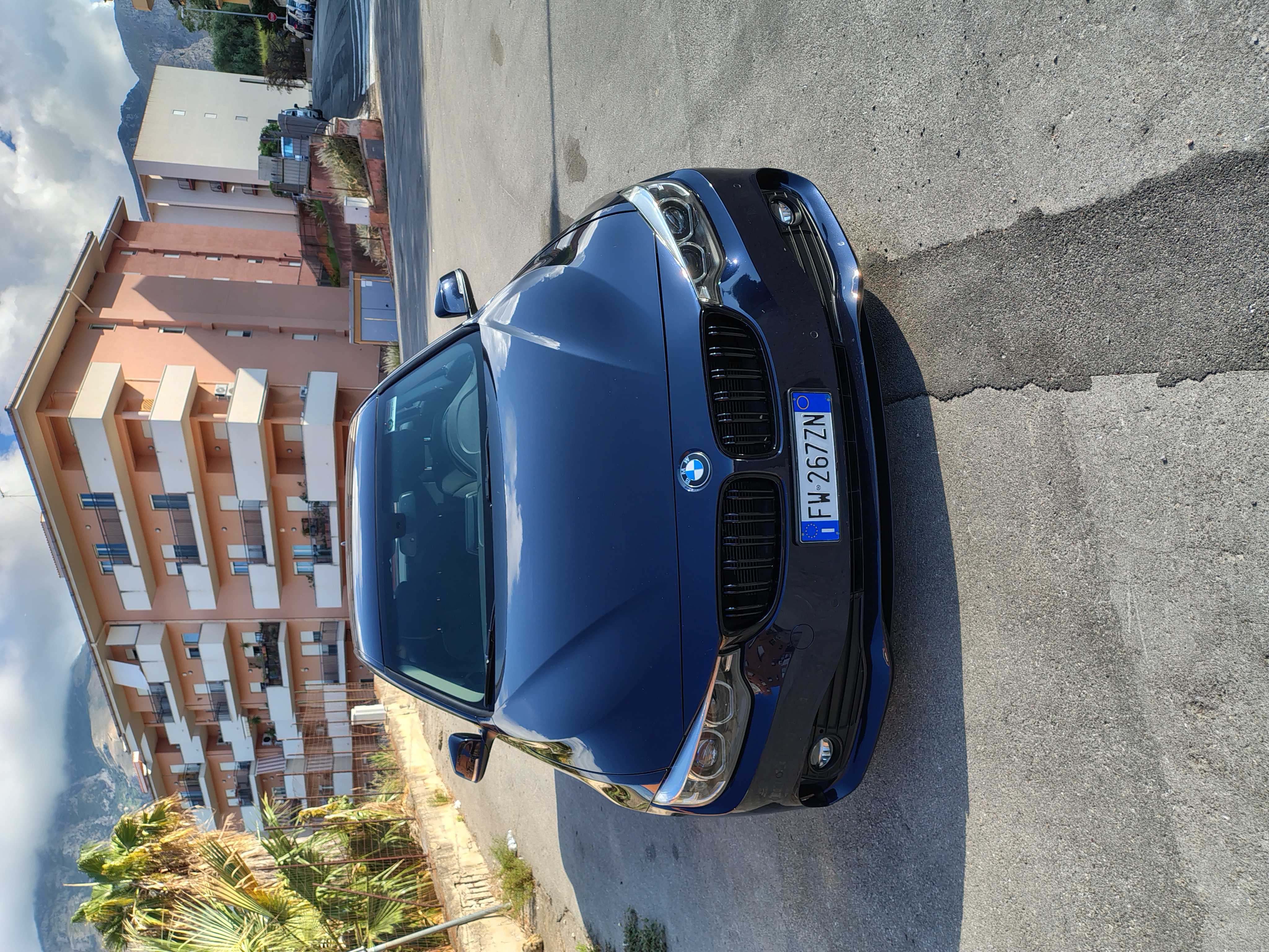 Vehicle image of elianto