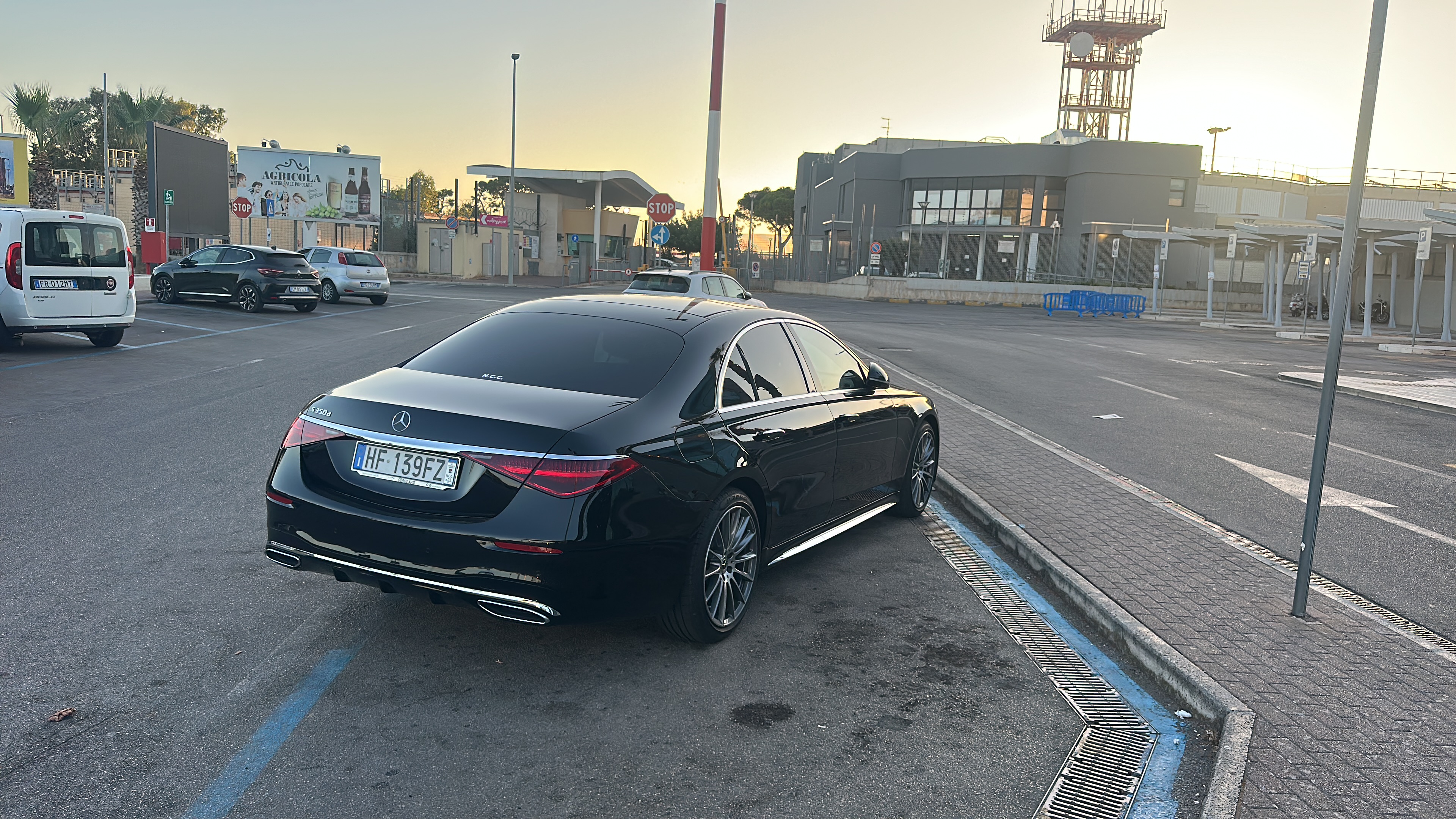 Vehicle image of MARCO