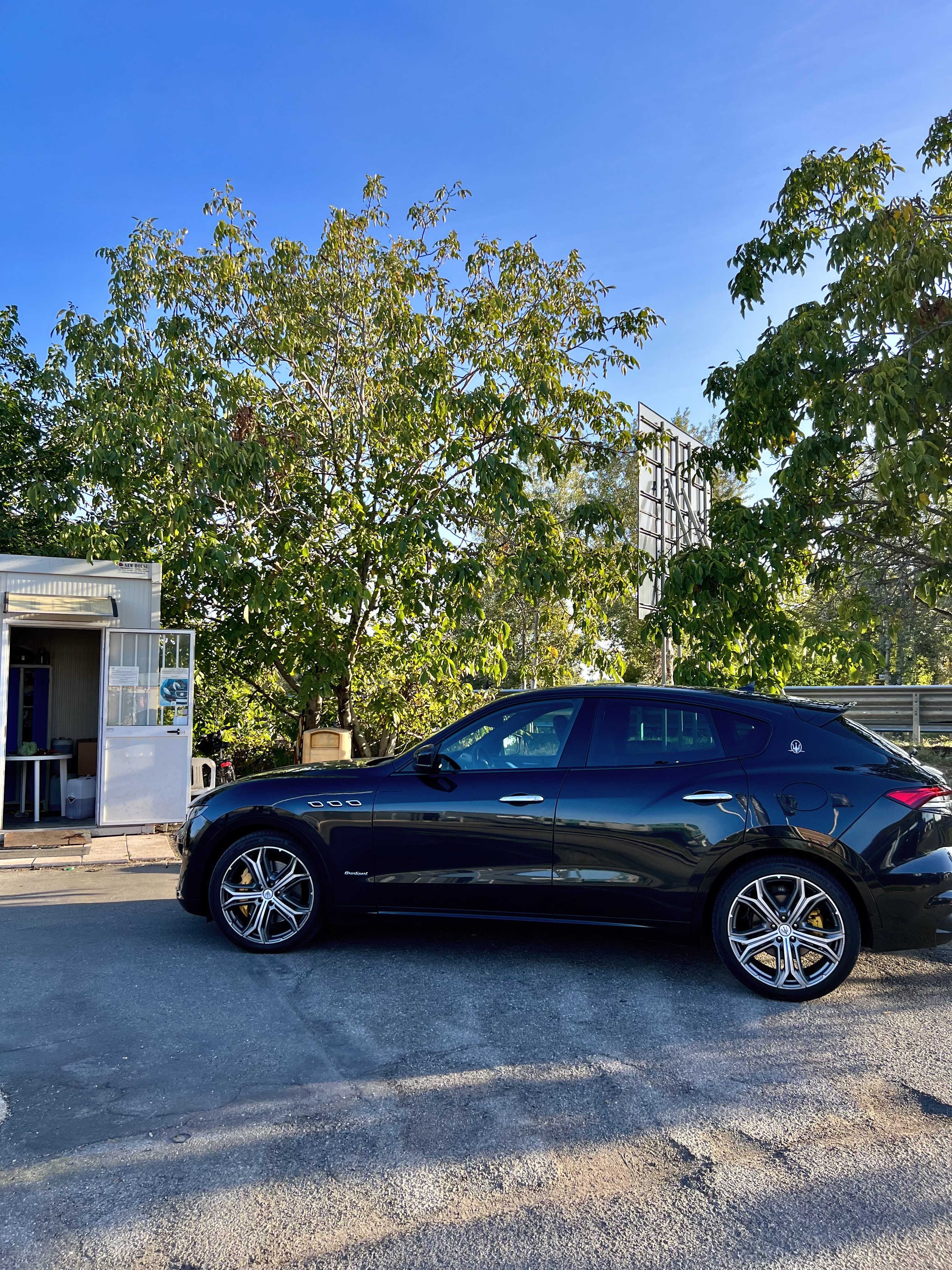 Vehicle image of Francesco
