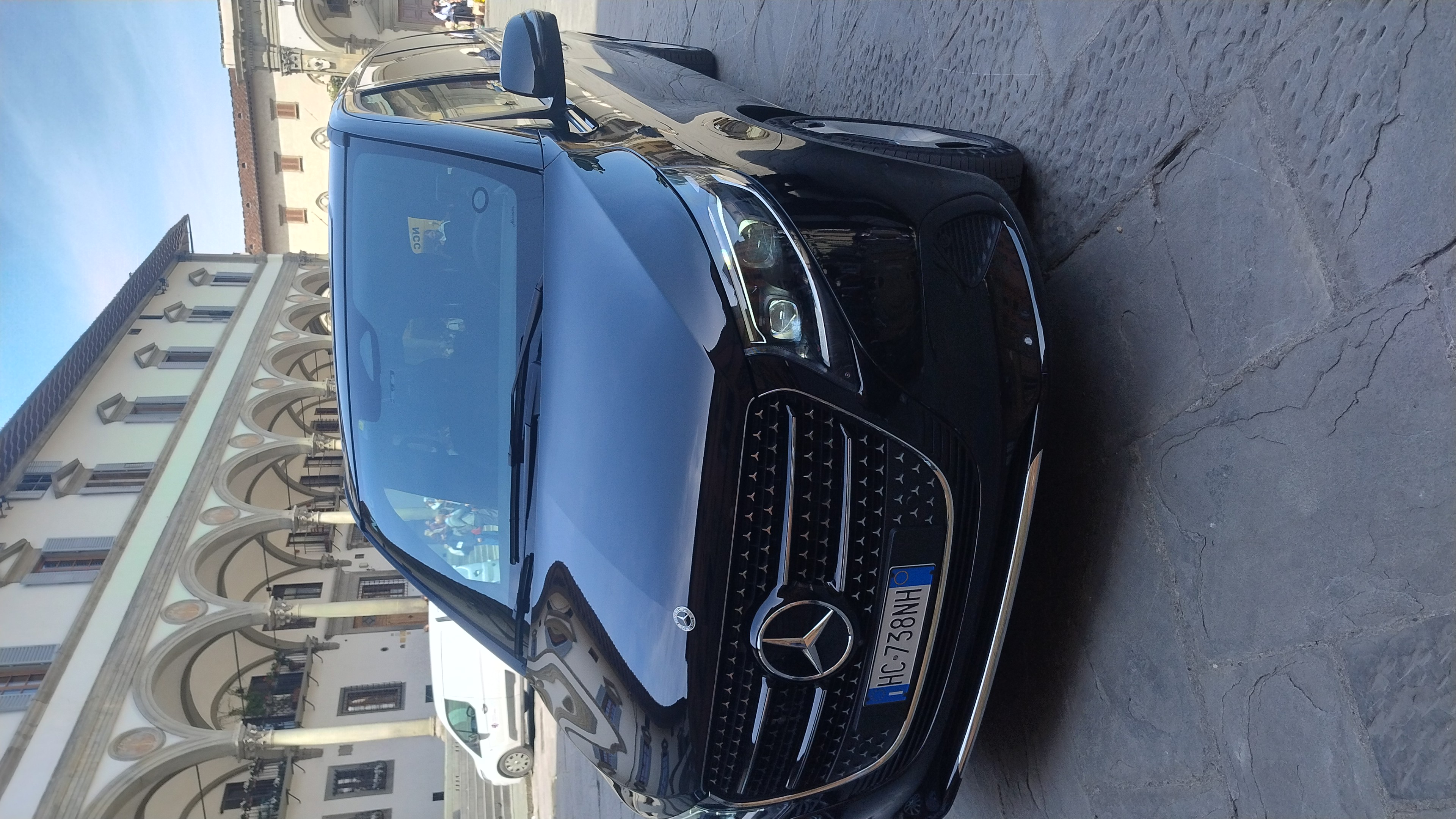 Vehicle image of Giovanni