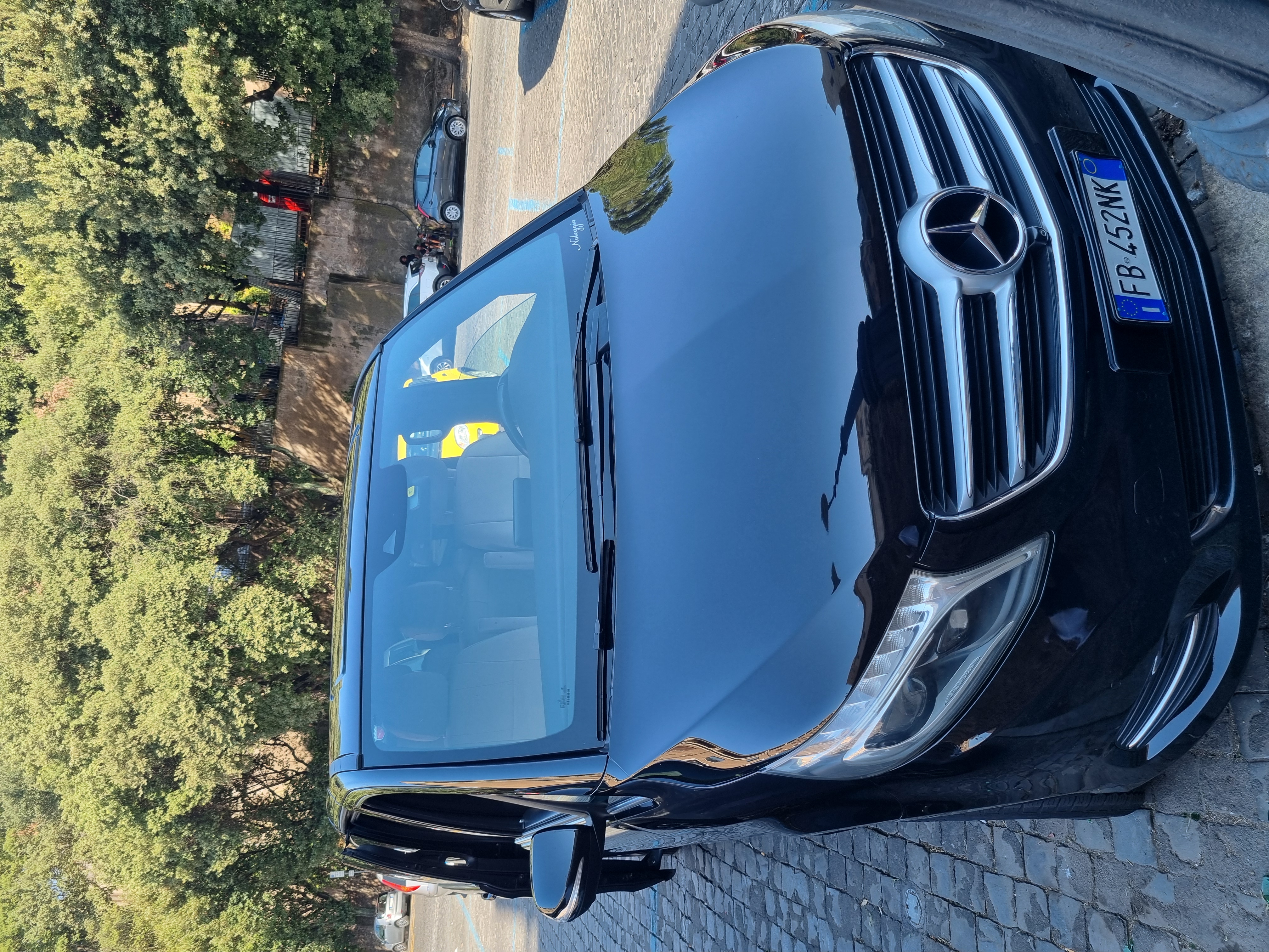 Vehicle image of Piero