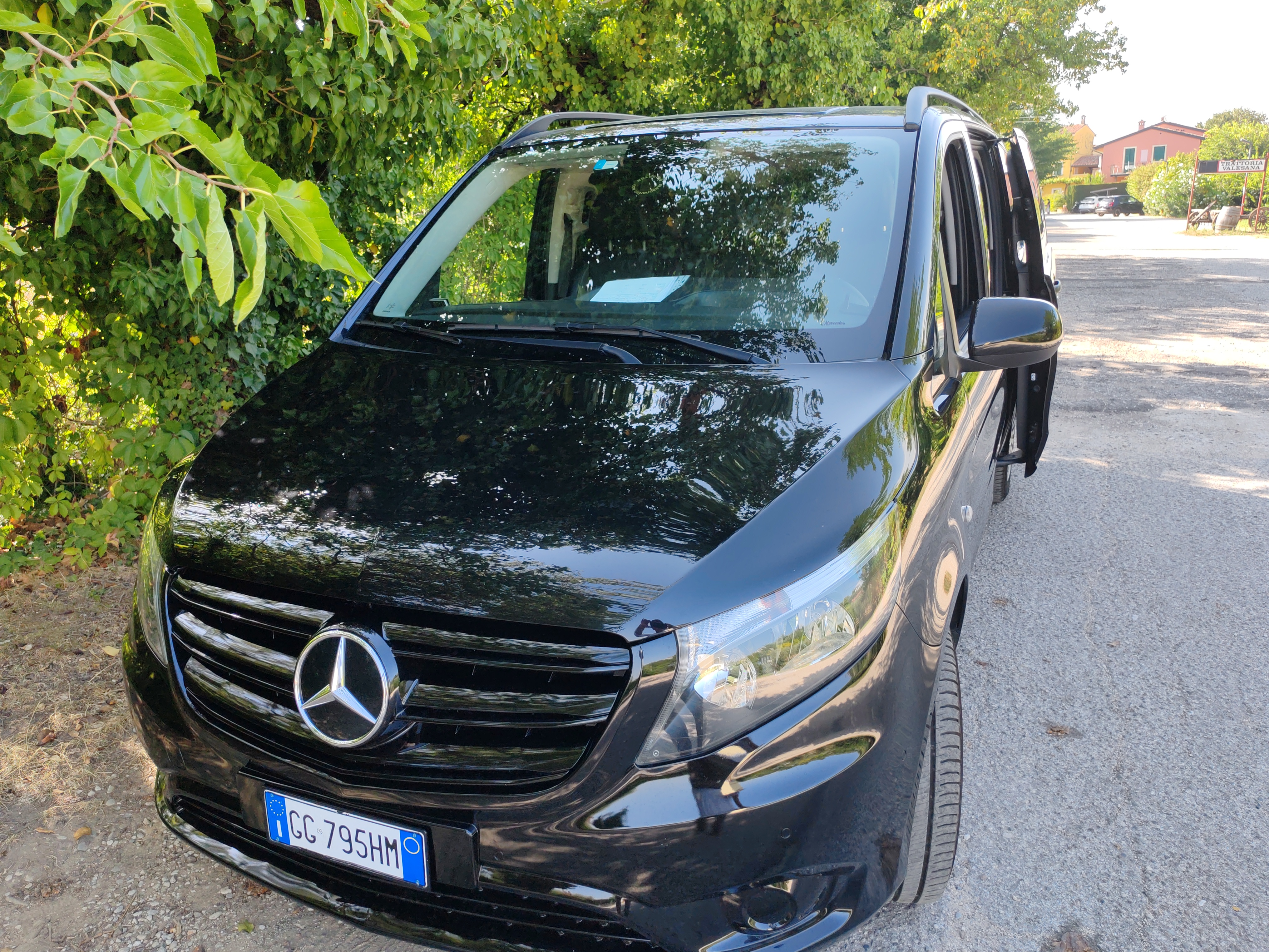 Vehicle image of Ivano