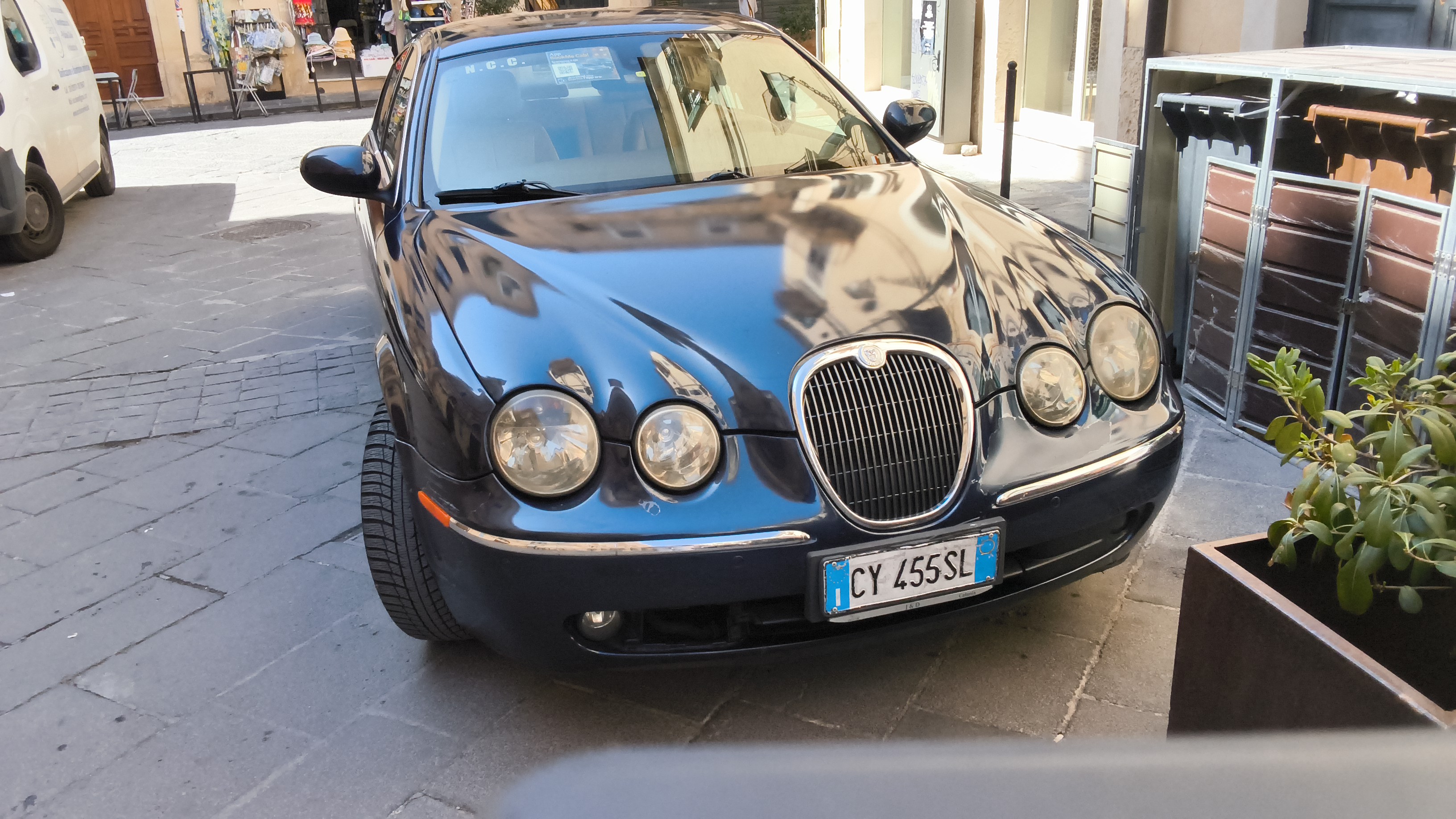 Fahrzeugbild von Pozzini
