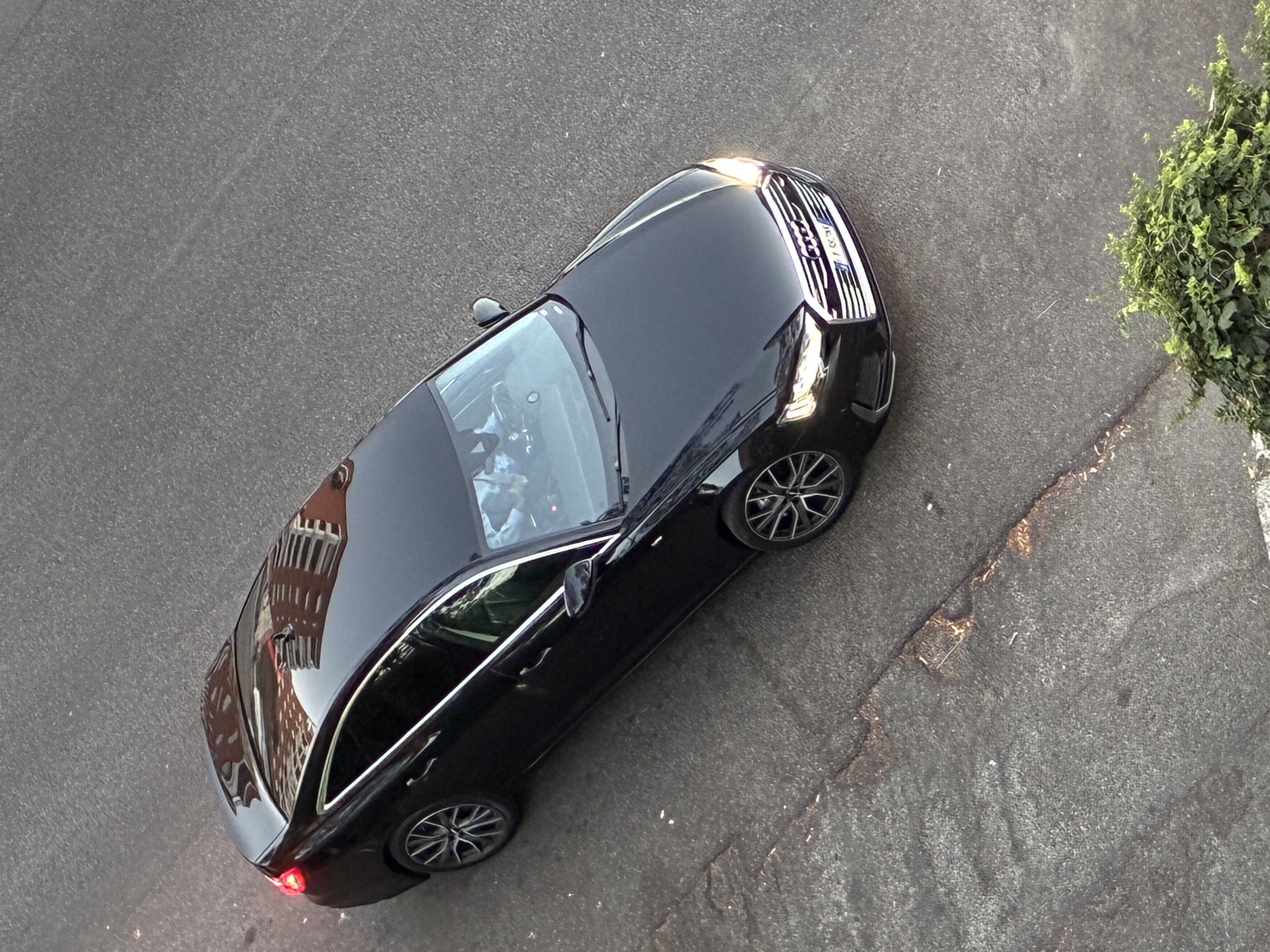 Vehicle image of Giovambattista