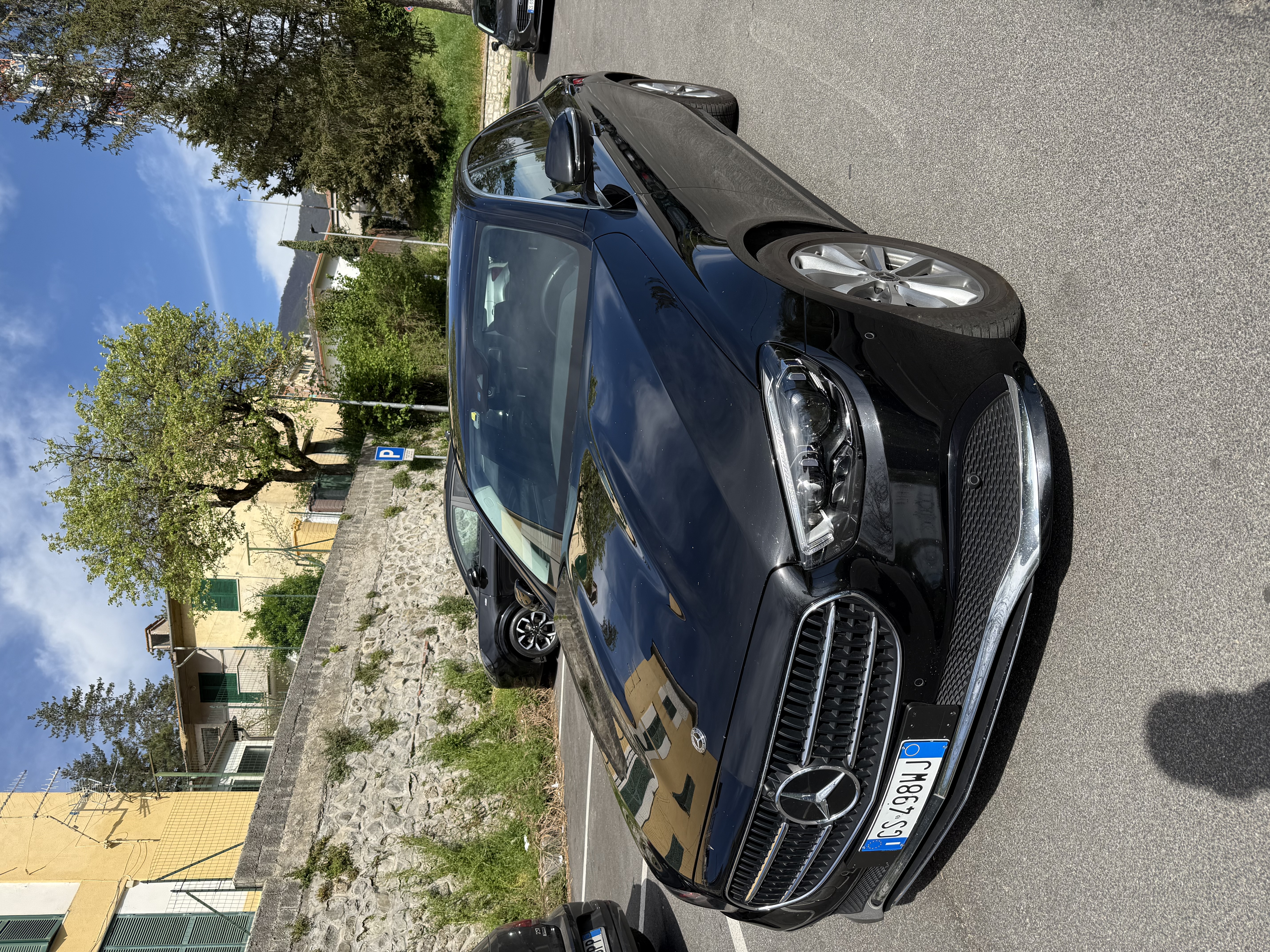 Vehicle image of Fanica