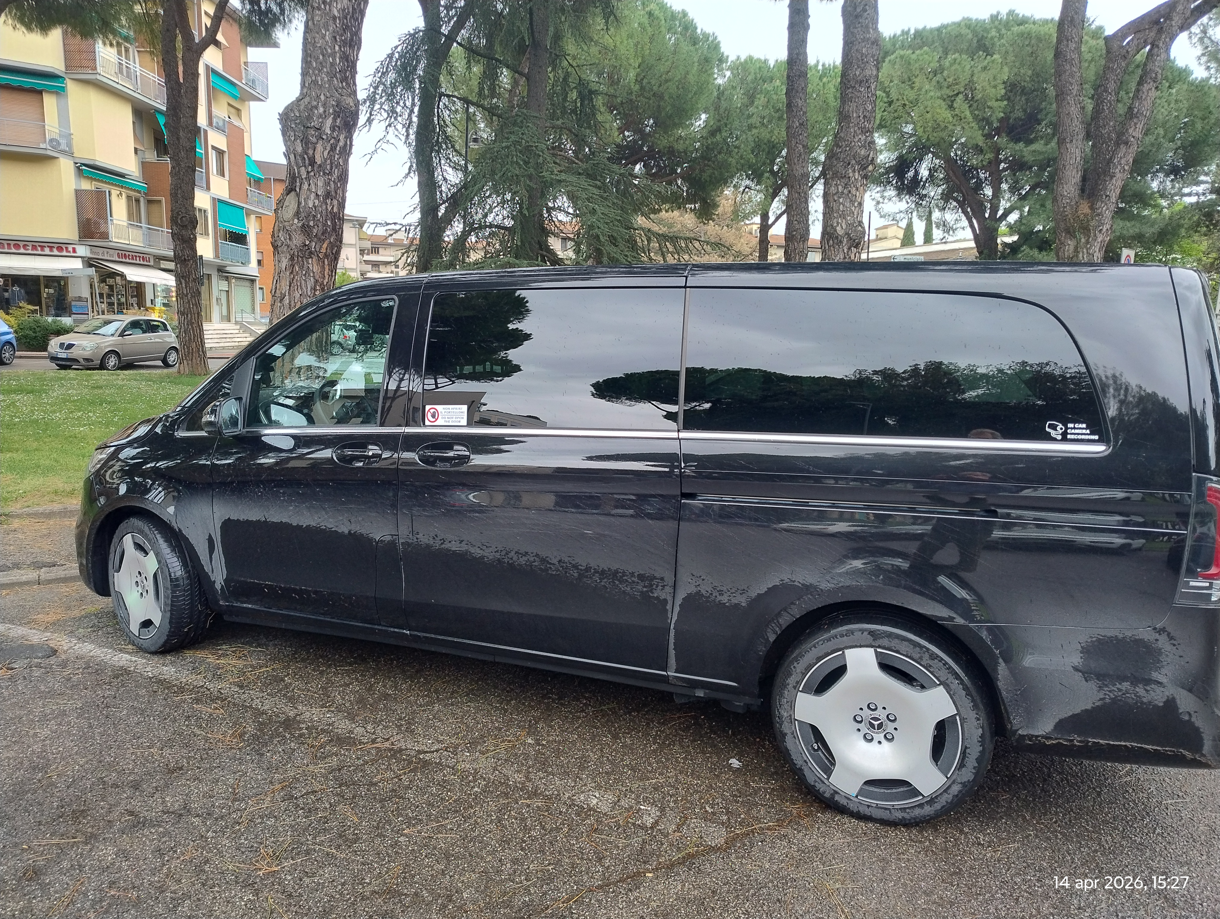 Vehicle image of Giovanni