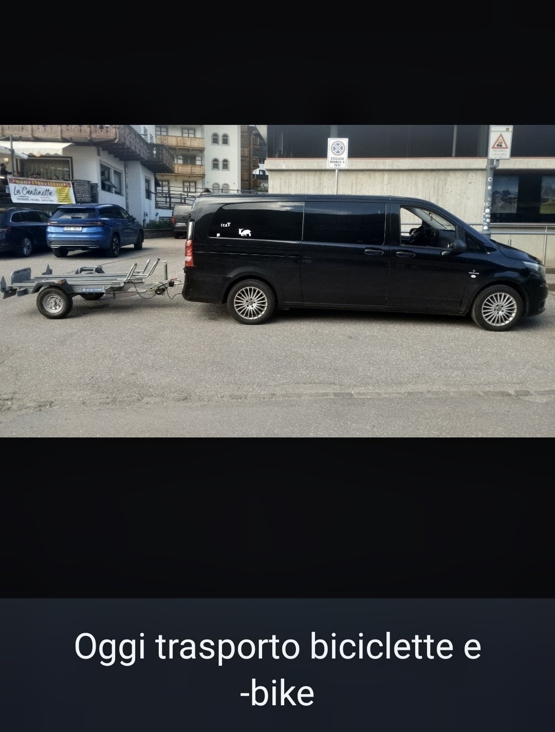 Fahrzeugbild von Taxi
