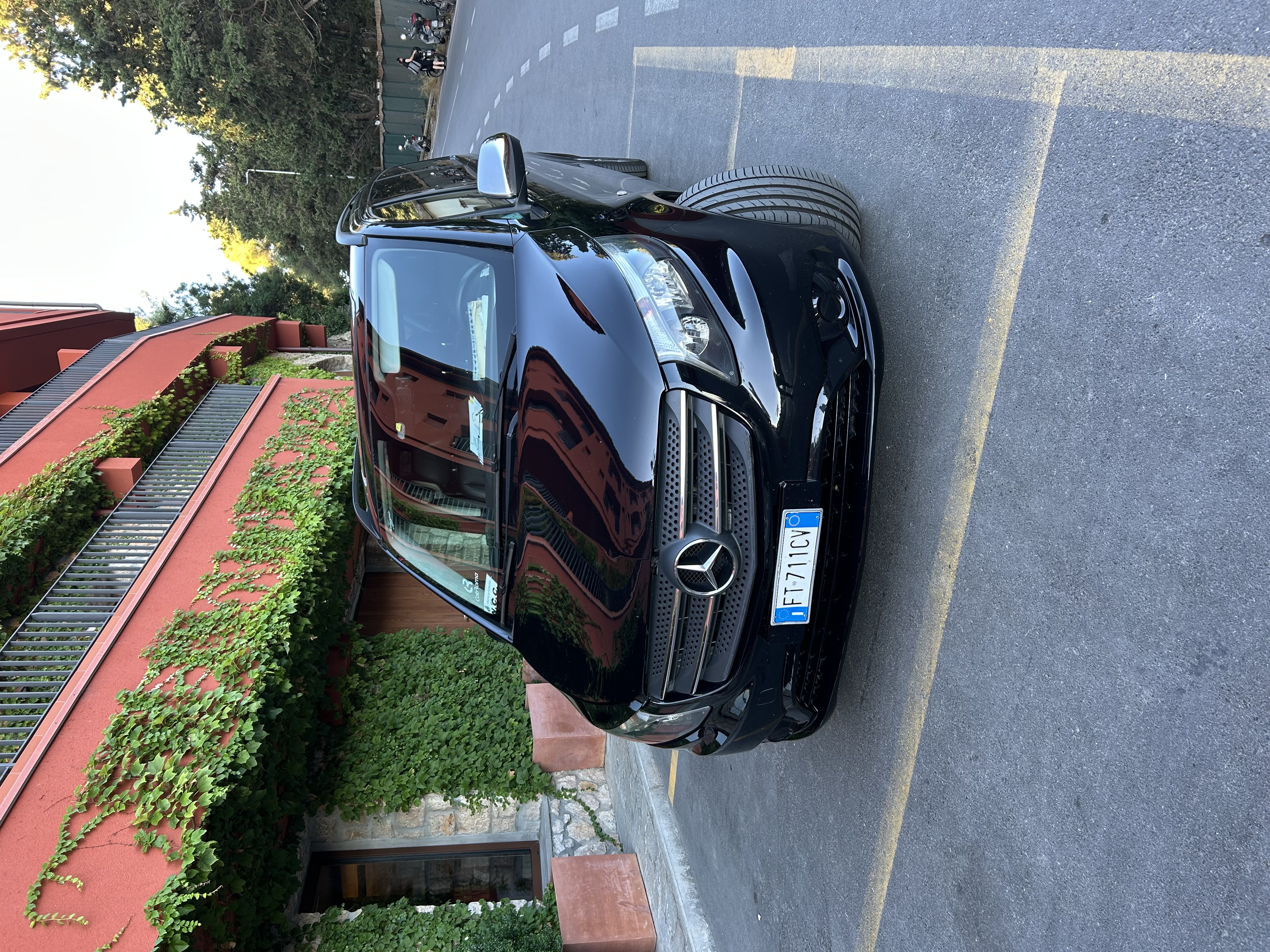 Vehicle image of MASSIMILIANO