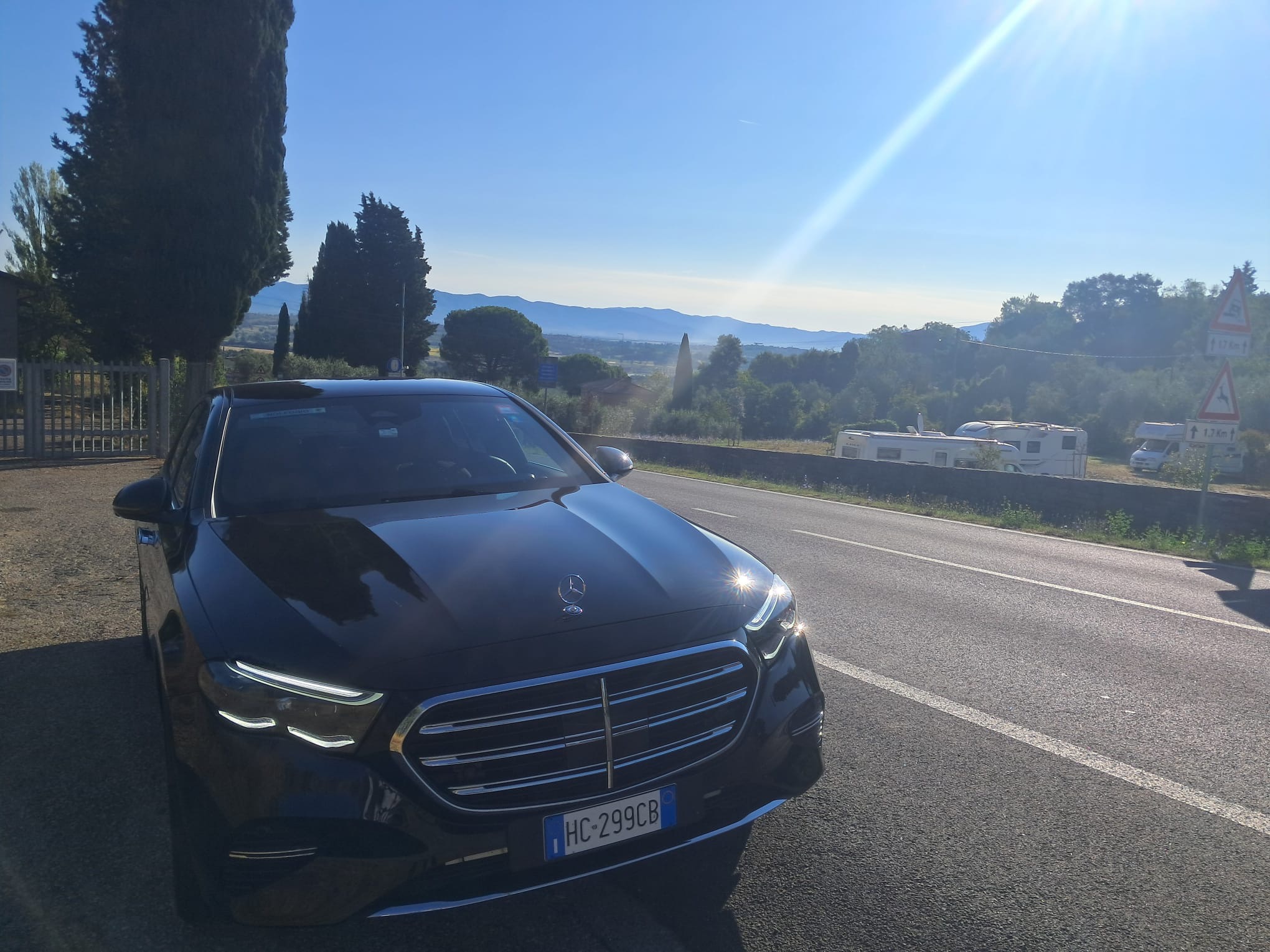 Vehicle image of giovanni