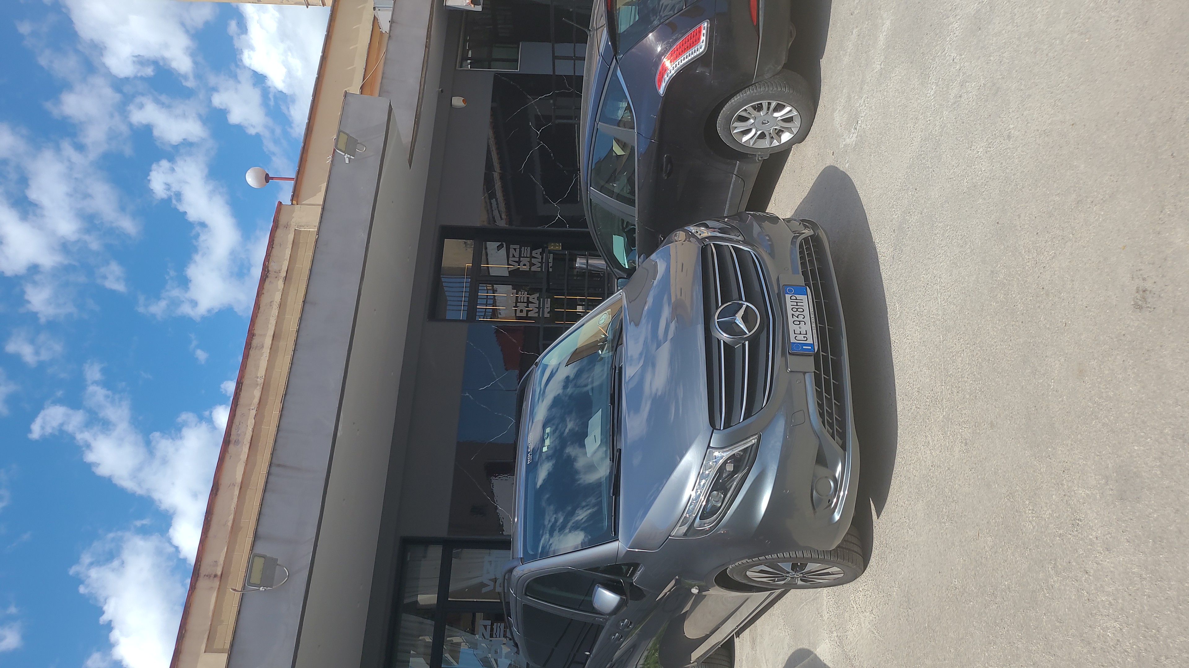 Vehicle image of Gennaro