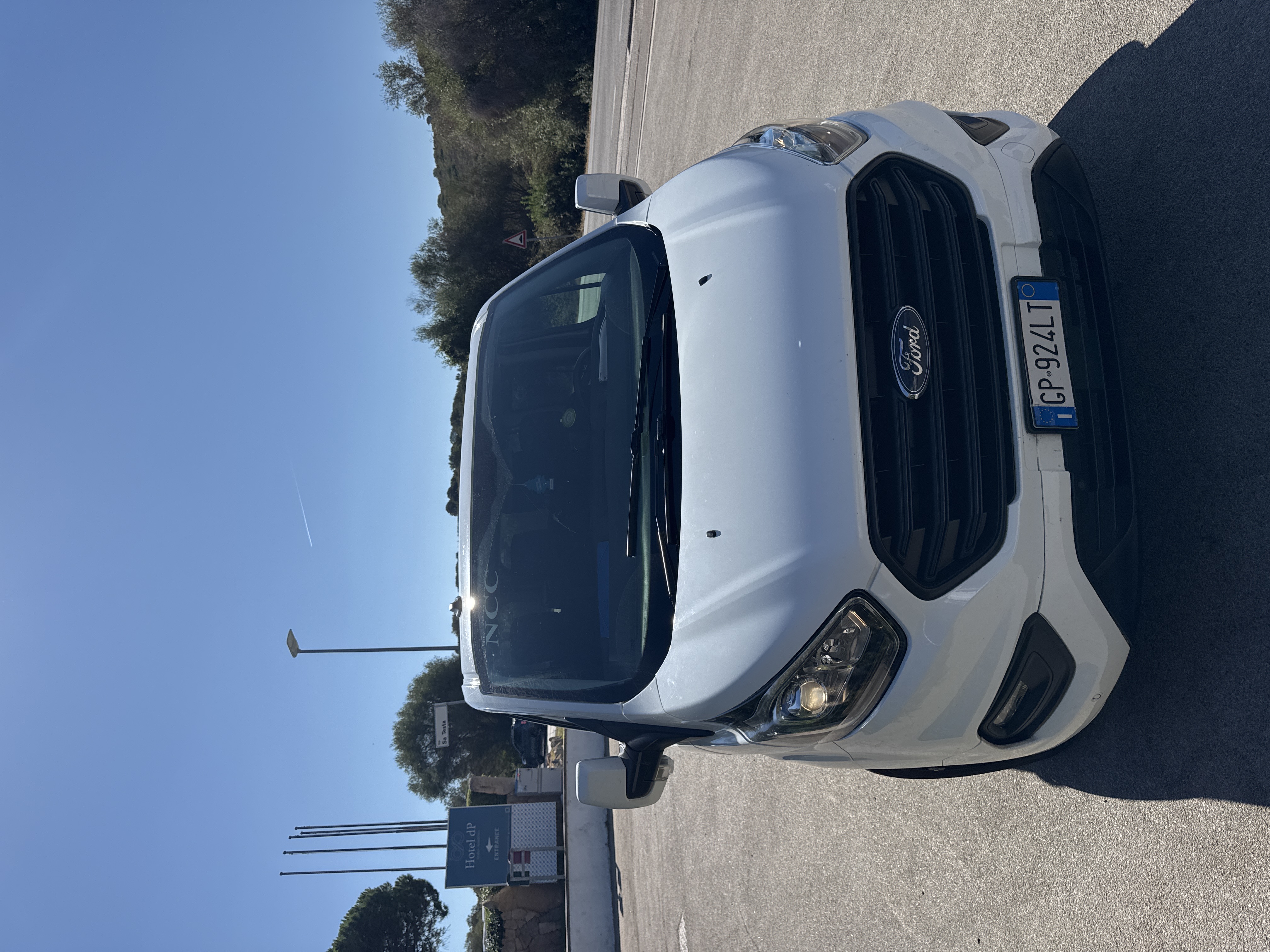 Vehicle image of Gabriele