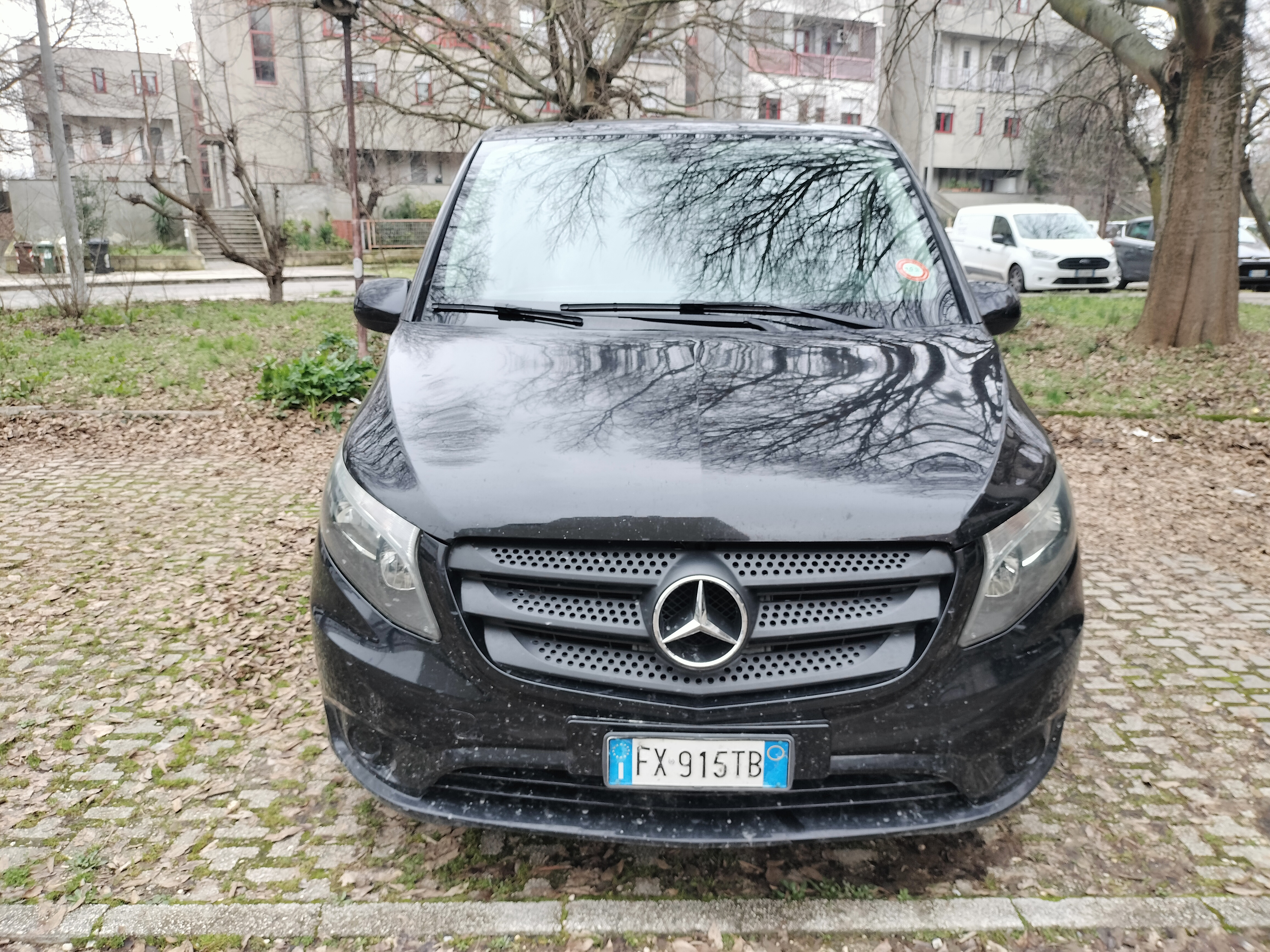 Vehicle image of Ugo
