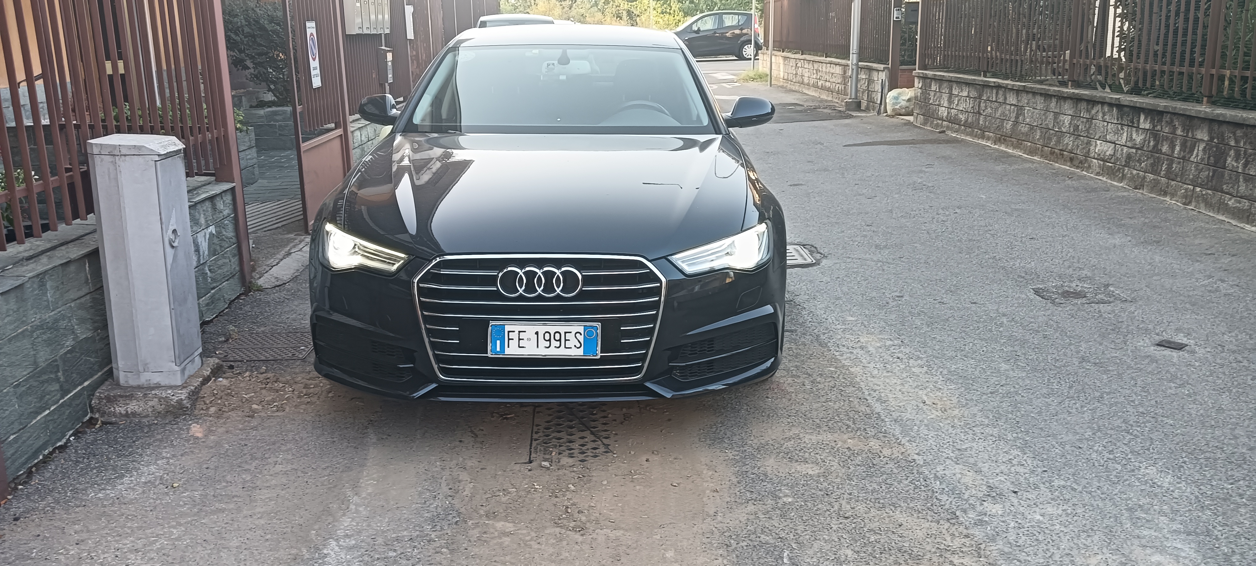 Vehicle image of sabrina