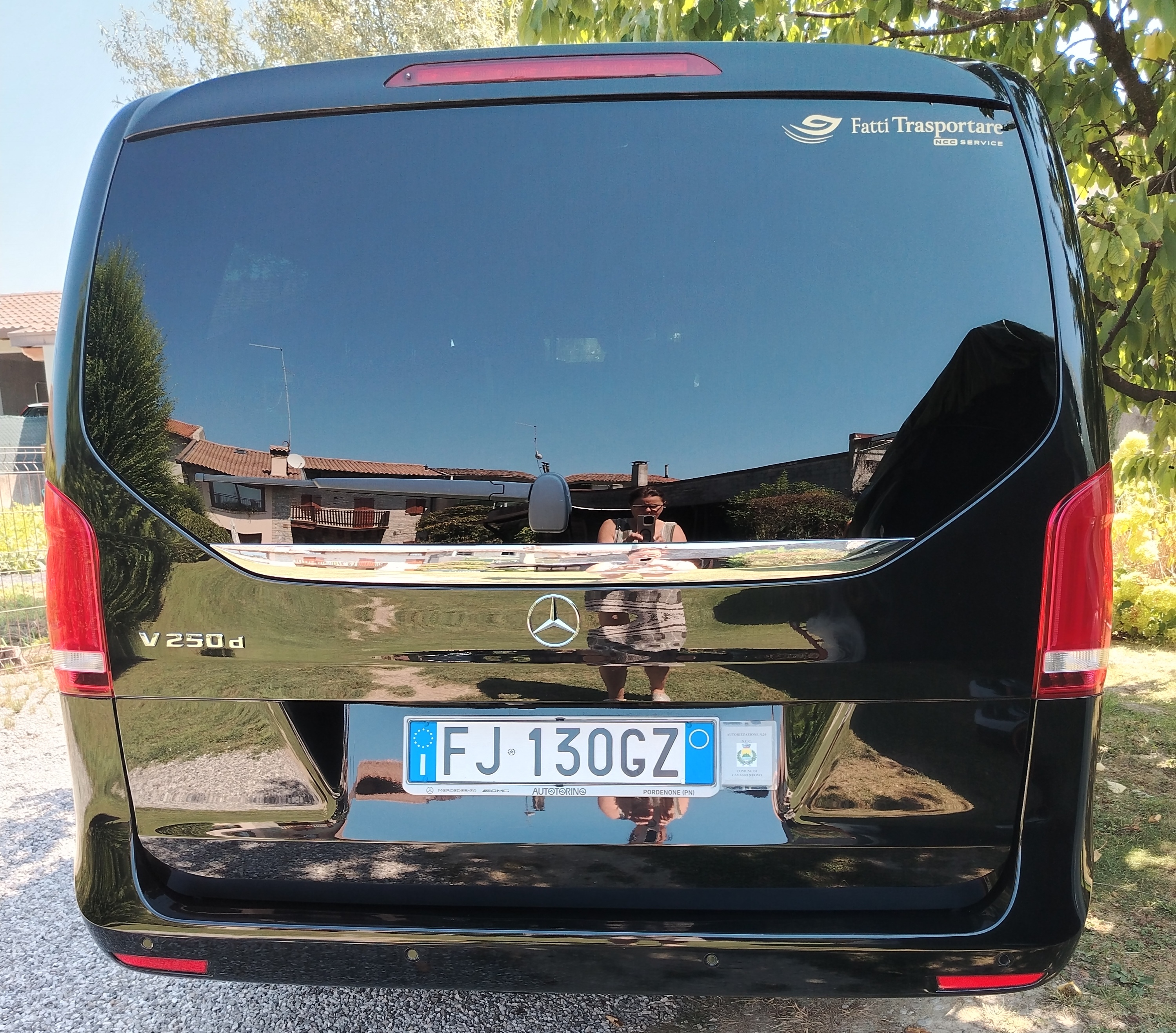 Vehicle image of TIZIANA