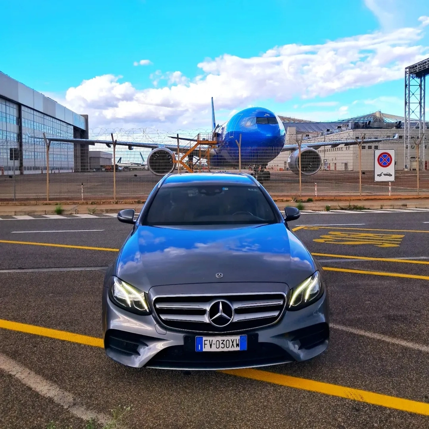 Vehicle image of Marco